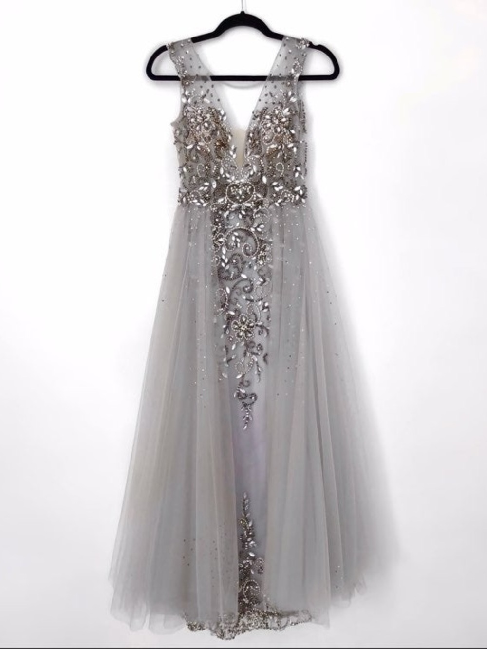 JOVANI embellished gown tulle and crystals size 6
